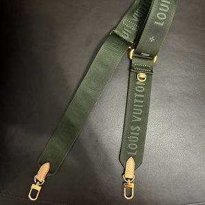 New LOUIS VUITTON Khaki Green Bandouliere Strap